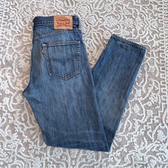 Levi’s Men’s 511®️Slim Jeans - Picture 1 of 14